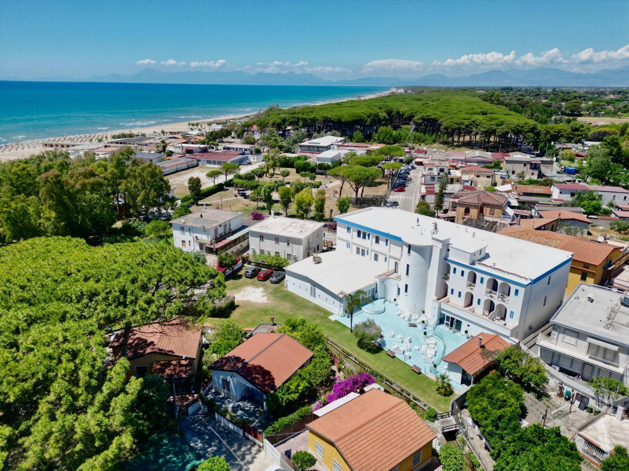 פסטום Hotel Poseidonia Mare מראה חיצוני תמונה