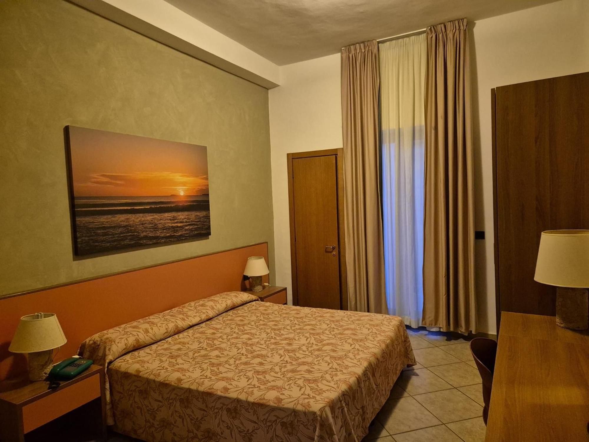פסטום Hotel Poseidonia Mare מראה חיצוני תמונה